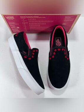 Vans Classic Slip-On Hearts Black Red Skate Shoe Sneakers Women 9 Men 7.5